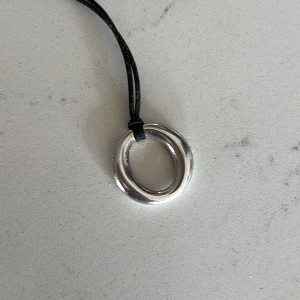 Minimalist Silver & Black Necklace. Elsa Peretti collection.